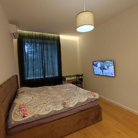 Lux Apartment, Near Metro Vasylkivska Kiev Esterno foto